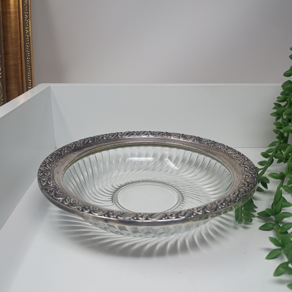Elegant Sterling Silver 6502  Rimmed Glass Bowl